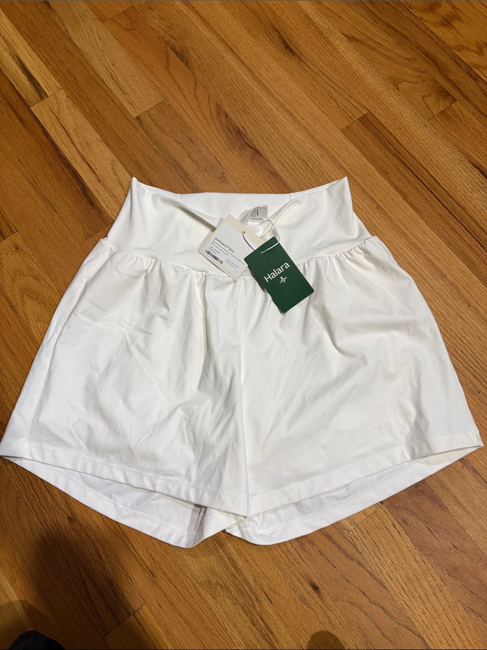 HALARA White High-Waist Athletic Shorts with Wide Waistband